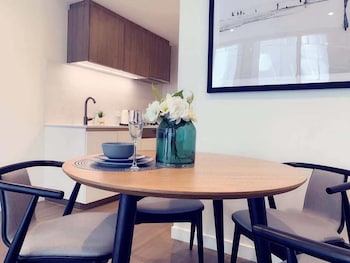 melbourne city 1bed perfect tranquil sanctuary vme023