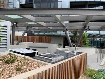 melbourne city 1bed perfect tranquil sanctuary vme023