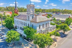 Clocktower Suites,Victoria>>Echuca,3 star