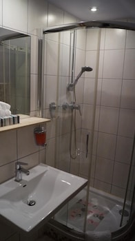 demosan hotel hilden