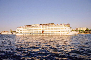 ms king tut i nile cruise