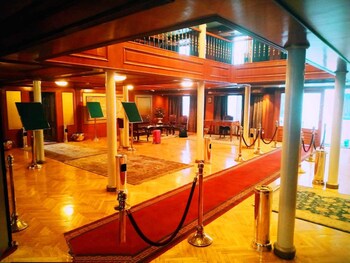 ms king tut i nile cruise