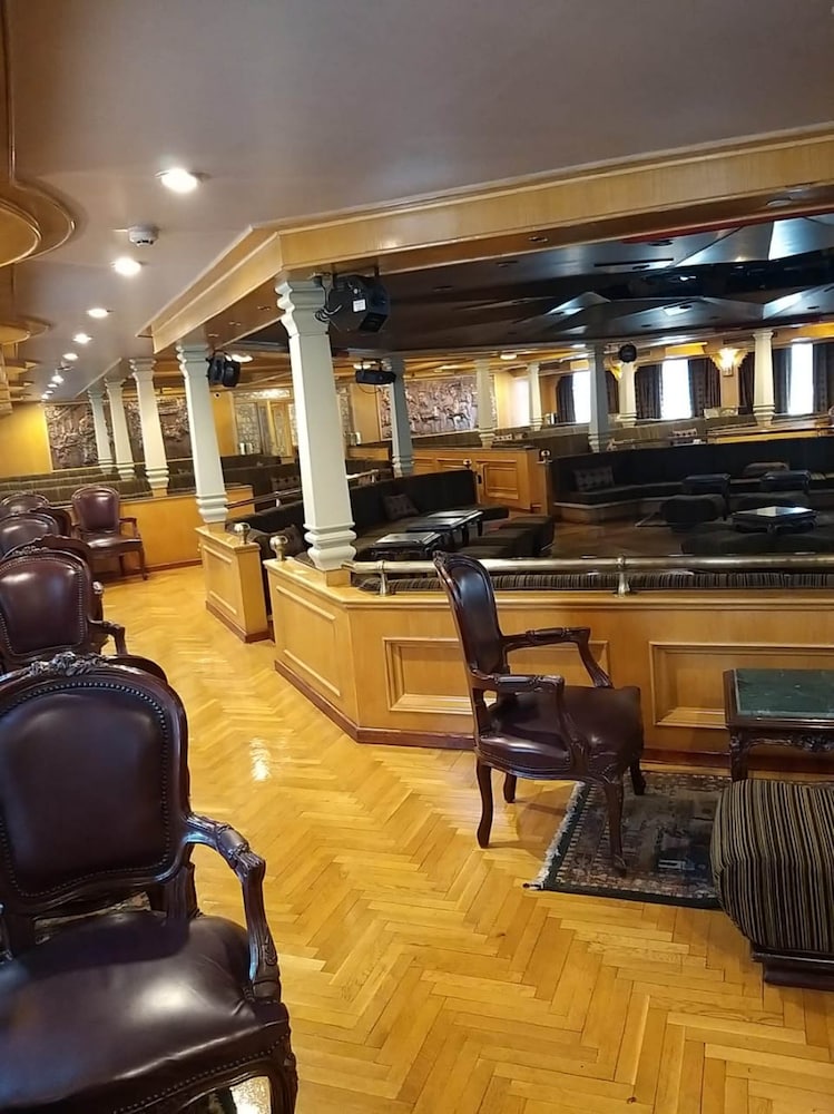 ms king tut i nile cruise