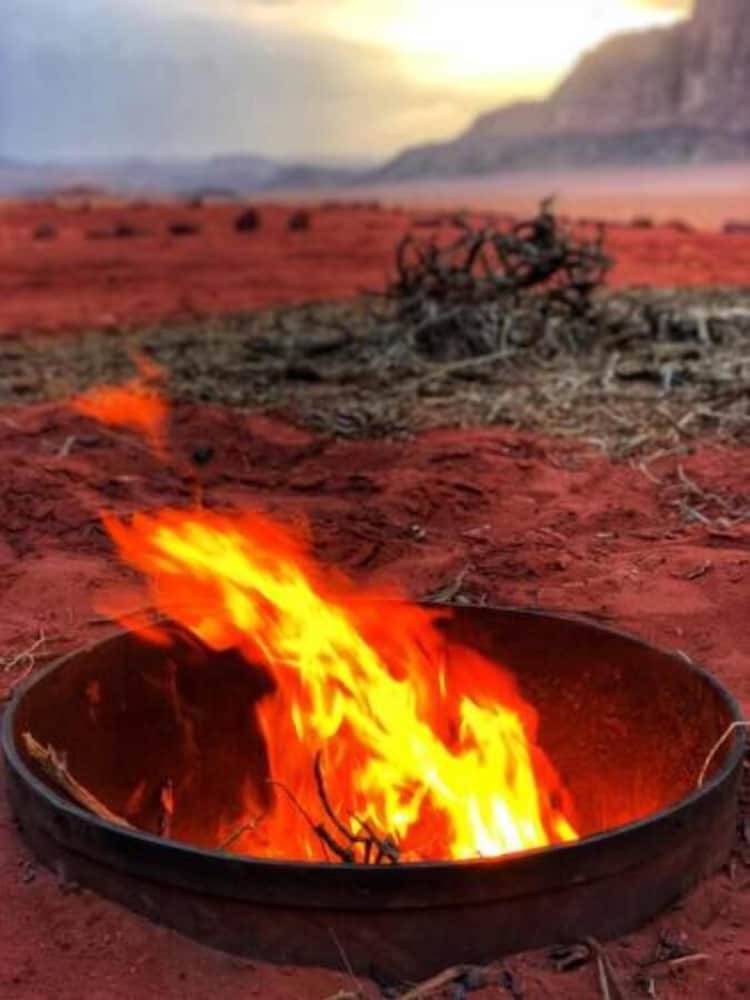 bedouins desert camp