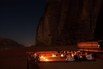 bedouins desert camp