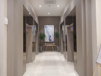 ecj cozy studio units at horizons 101