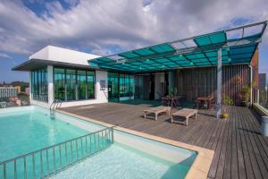 cozy living sky apartment