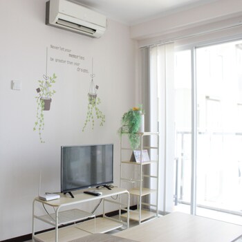 spacious and well appointed 2br gateway pasteur apartment