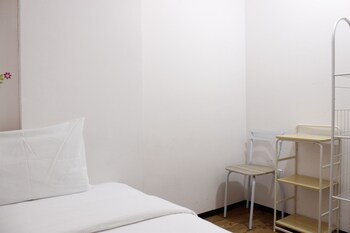spacious and well appointed 2br gateway pasteur apartment