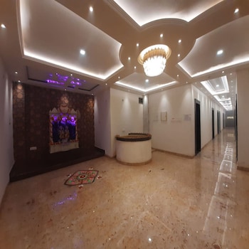 Hotel Neel Gagan,Dandupur,4 star