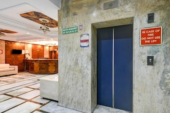 Hotel Geet Deluxe,Shahdara,2 star
