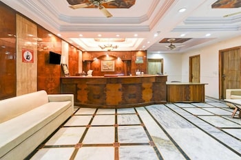 Hotel Geet Deluxe,Shahdara,2 star