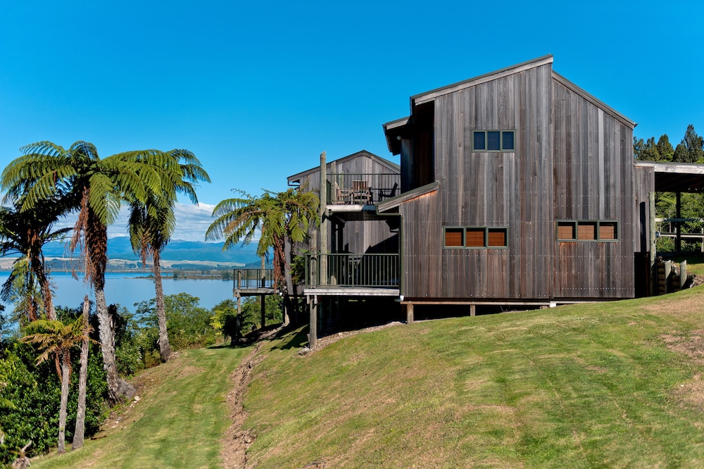 oreti village resort