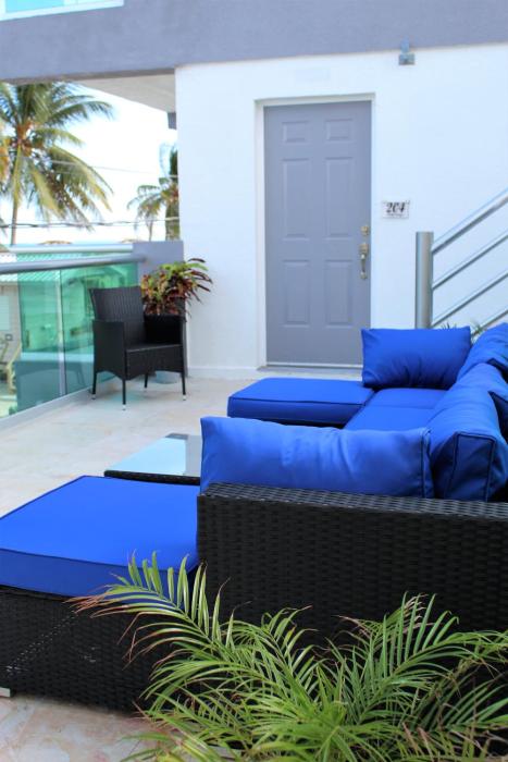 barefoot caye caulker hotel