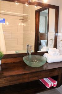 barefoot caye caulker hotel