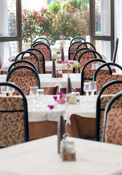 hotel aries