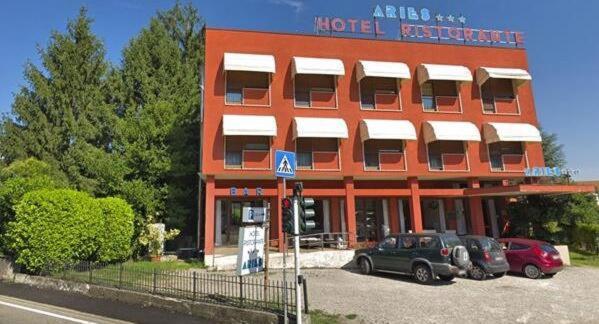 hotel aries