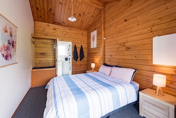 bay of islands lodge