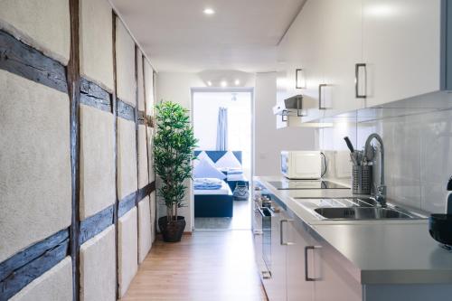 hitrental chapel bridge apartments