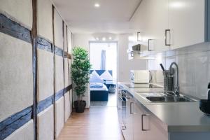 hitrental chapel bridge apartments