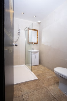 signature living bold street apartments