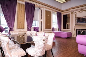 signature living bold street apartments