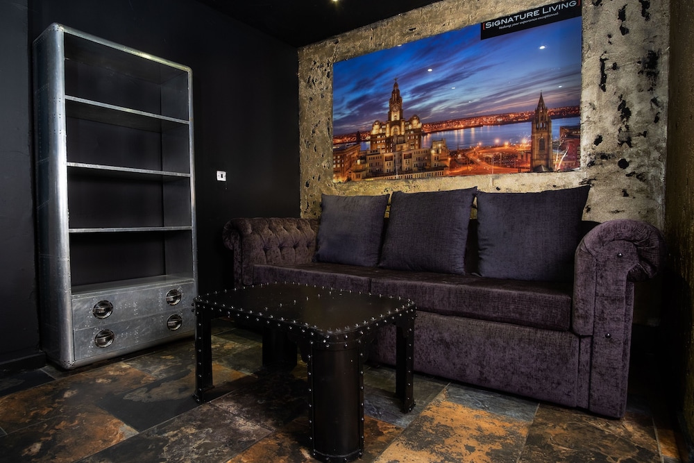 signature living bold street apartments