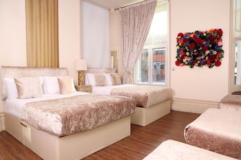 signature living bold street apartments