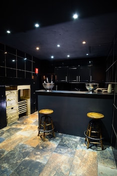 signature living bold street apartments