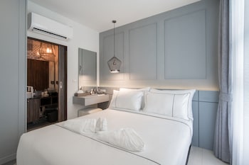 palmyrah surin beach residence