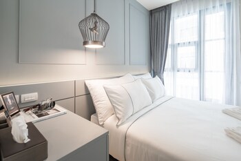 palmyrah surin beach residence