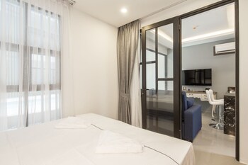palmyrah surin beach residence