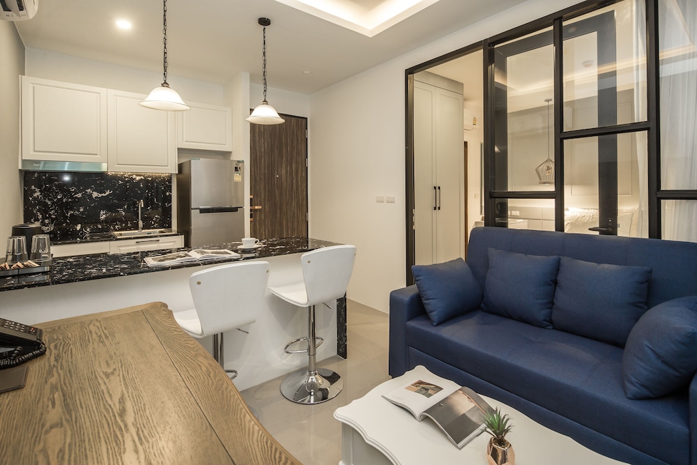 palmyrah surin beach residence