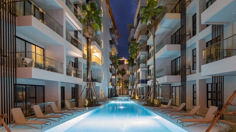 palmyrah surin beach residence