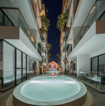 palmyrah surin beach residence