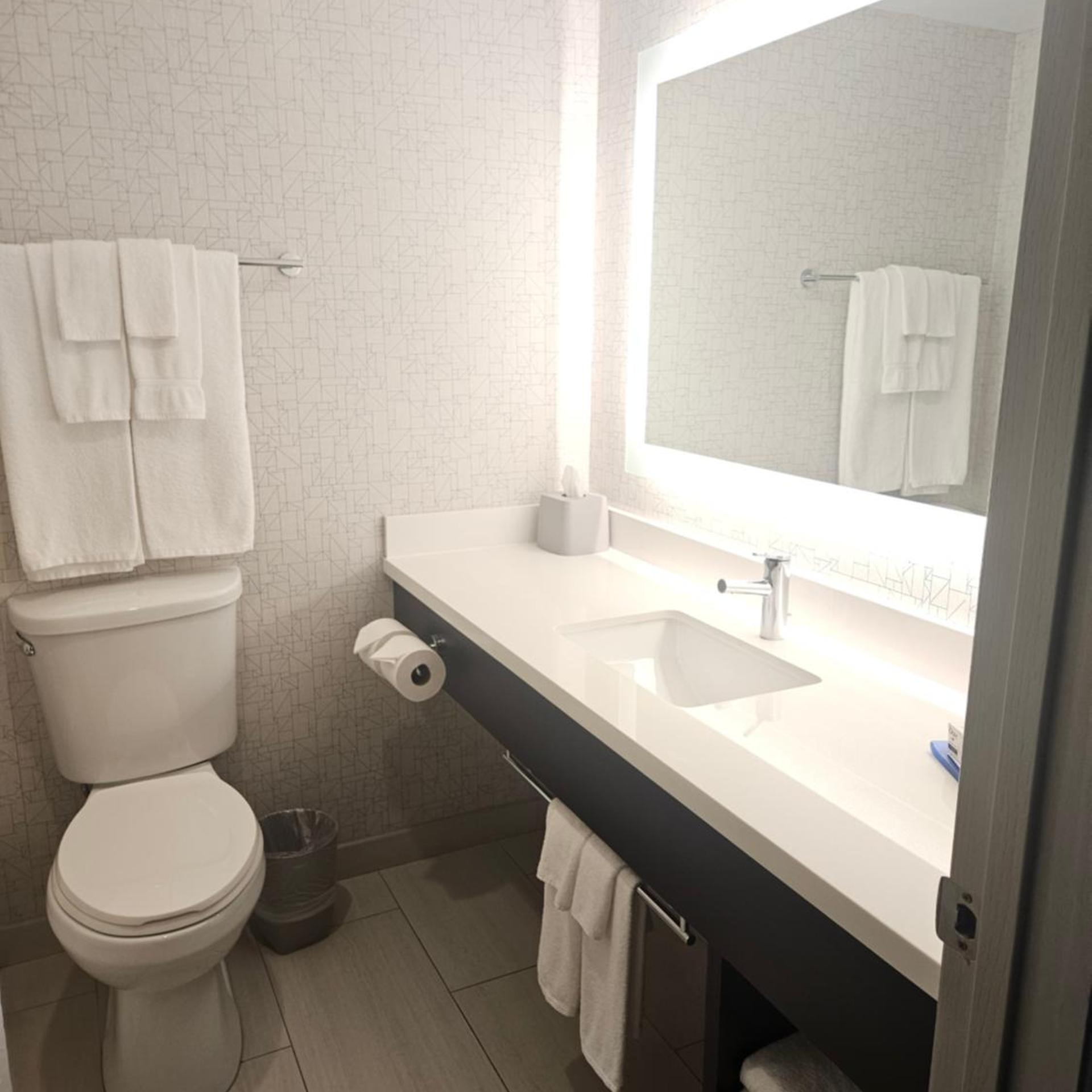 holiday inn express and suites burlington by ihg