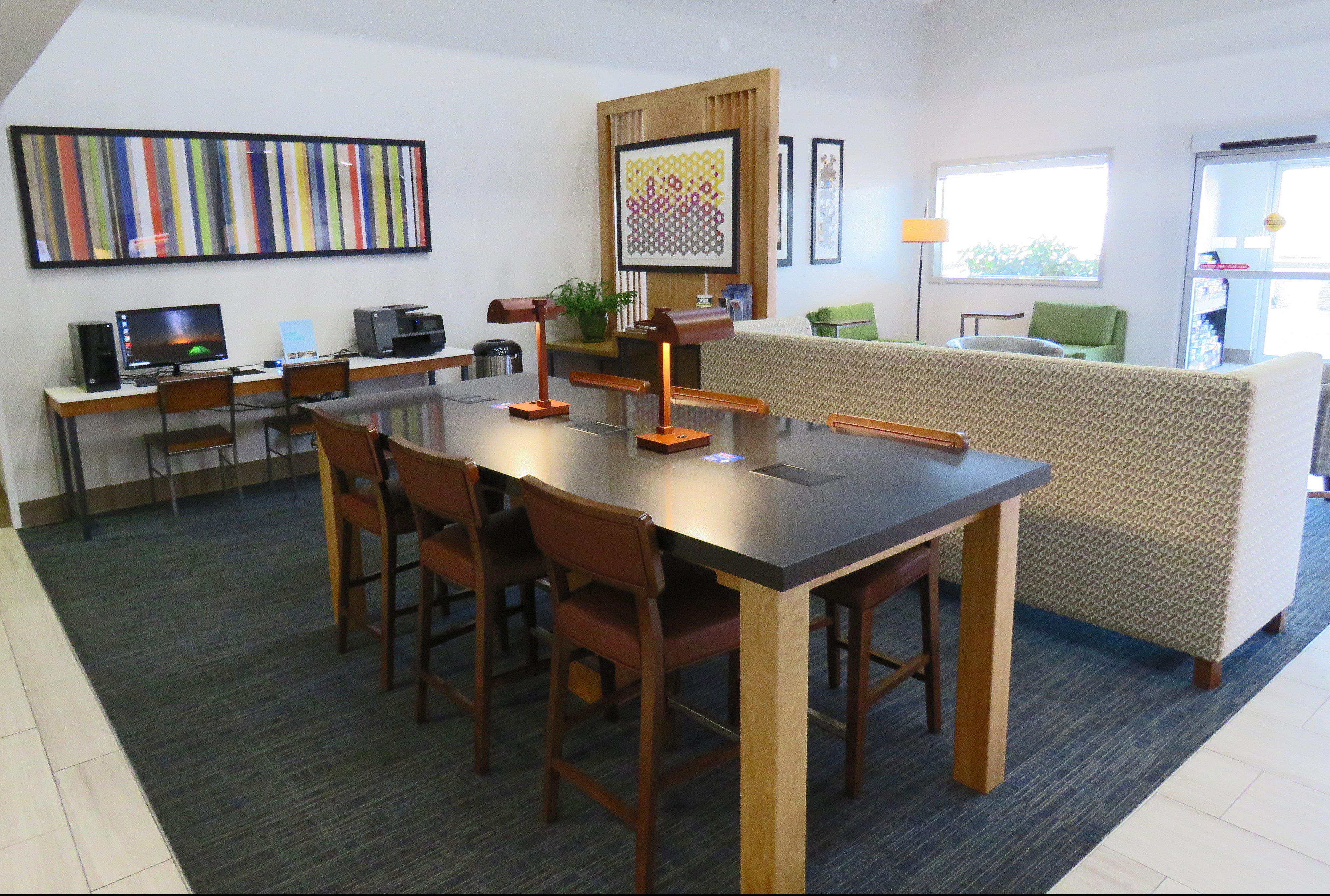 holiday inn express and suites burlington by ihg