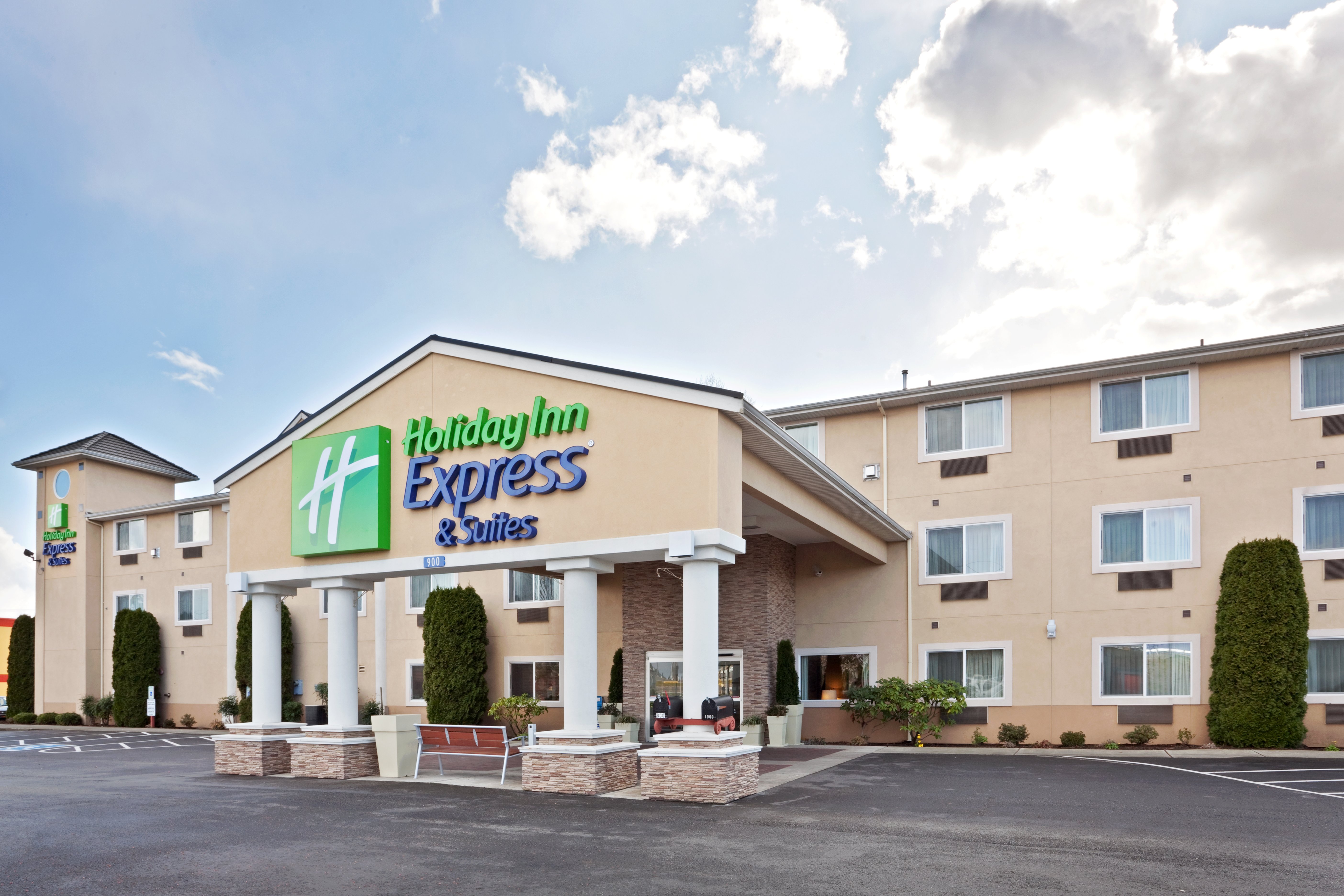 holiday inn express and suites burlington by ihg
