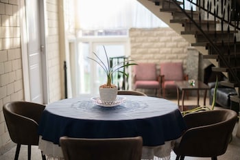 annas guest house