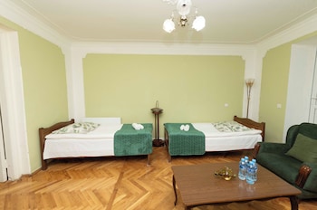 annas guest house