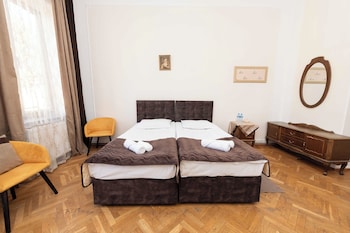 annas guest house