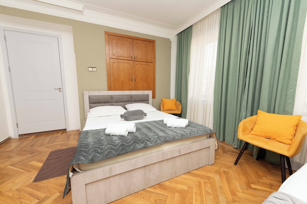 annas guest house
