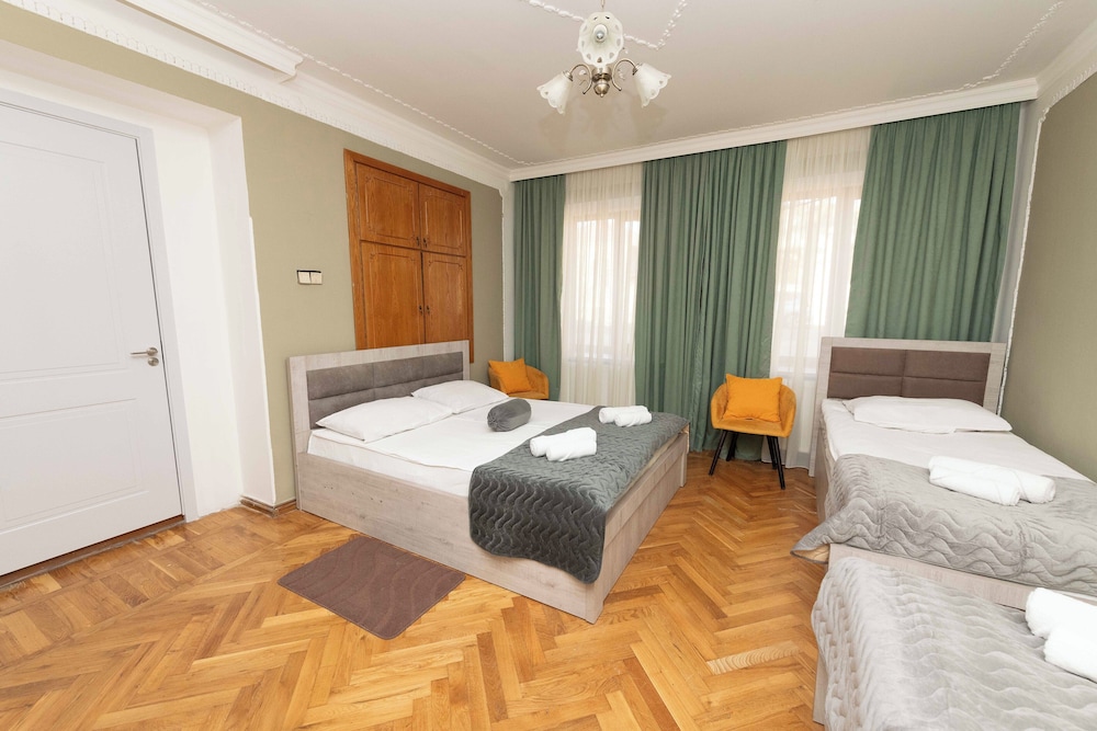 annas guest house