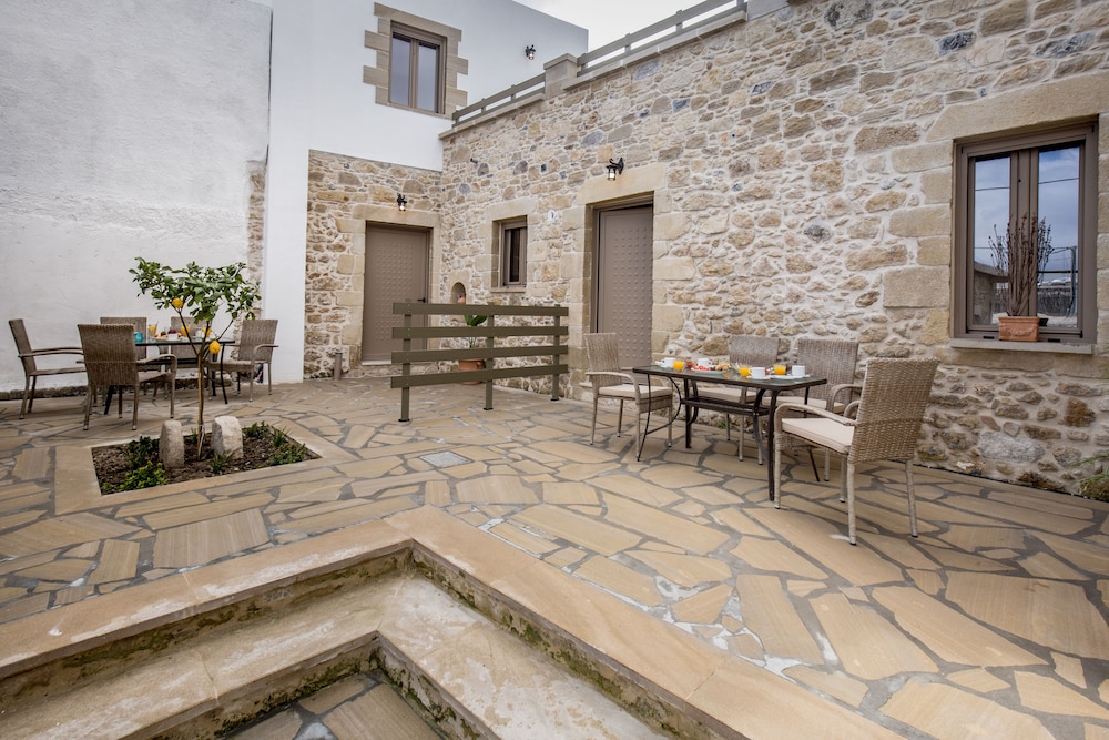 agarathos homes