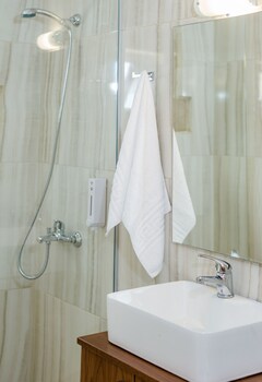 agarathos homes