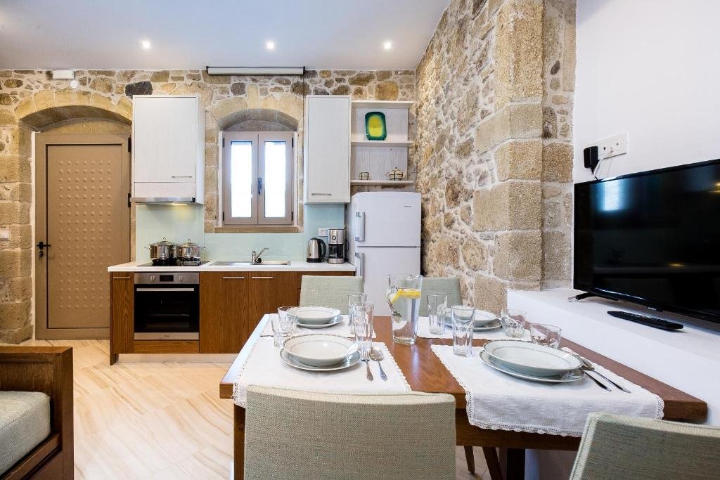 agarathos homes