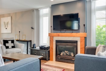 sierra lane condos