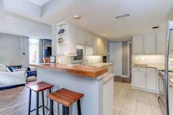 sierra lane condos