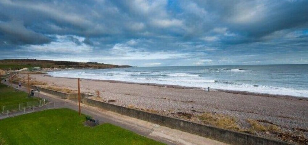 number 44 hotel and bar