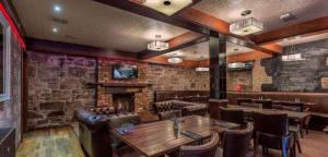 number 44 hotel and bar